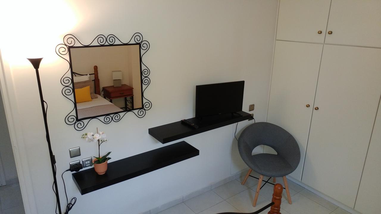 Cozy Apartments Near The Airport Artemida  Esterno foto