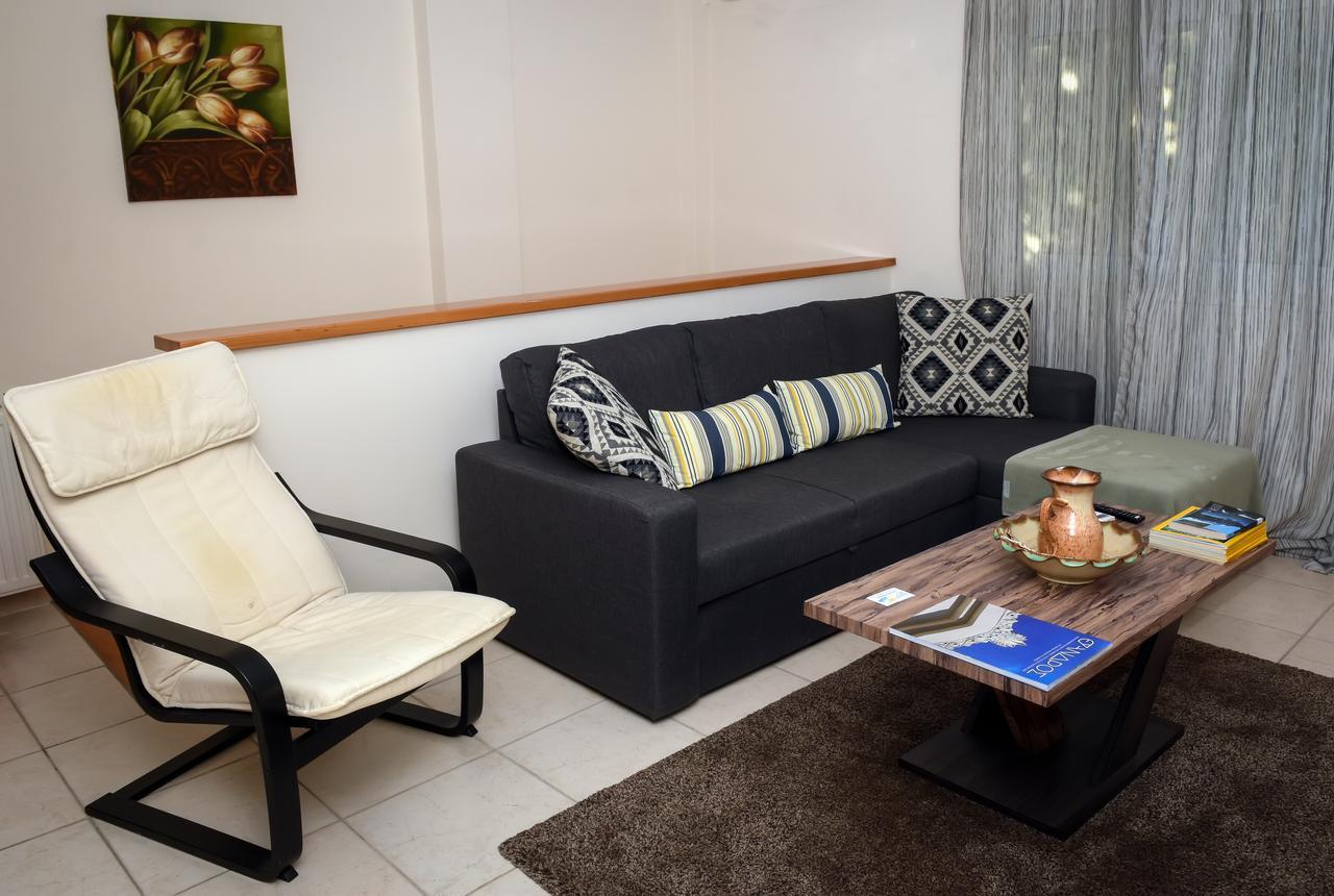 Cozy Apartments Near The Airport Artemida  Esterno foto