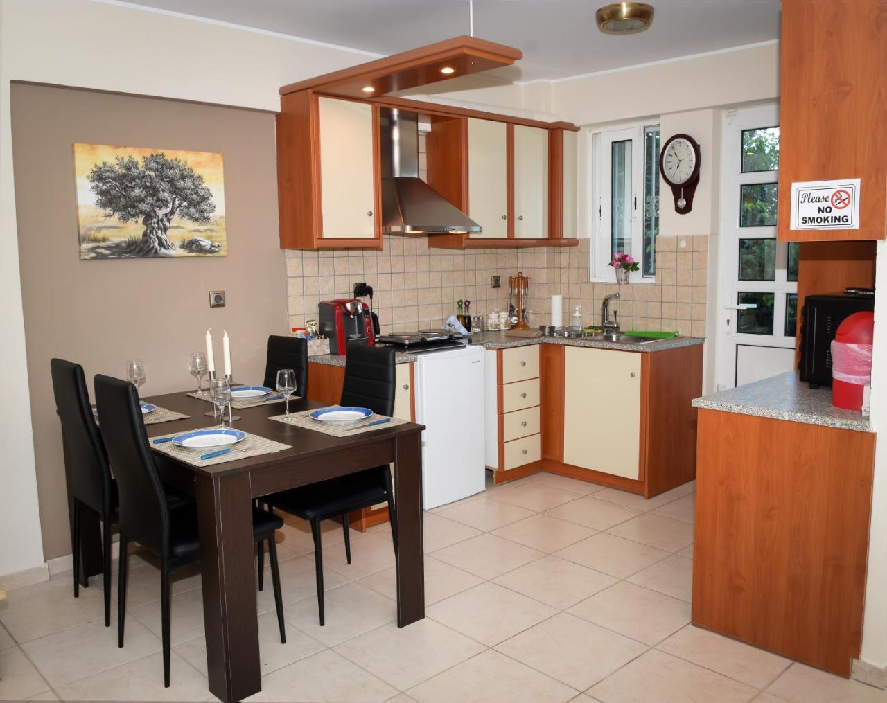 Cozy Apartments Near The Airport Artemida  Esterno foto